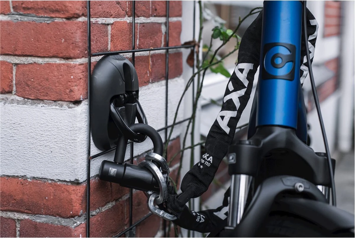 AXA Loop 110 Kettingslot - ART 2 Slot Voor Fietsen - Extra Dikke Schakels – Hangslot - 110 Cm – 9,5 Mm - Zwart 10 AXA Loop 110 Kettingslot - ART 2 Slot Voor Fietsen - Extra Dikke Schakels – Hangslot - 110 Cm – 9,5 Mm - Zwart - Afbeelding 10